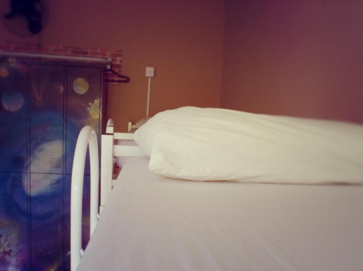 Hostel Nossa Casa Флорианополис Экстерьер фото